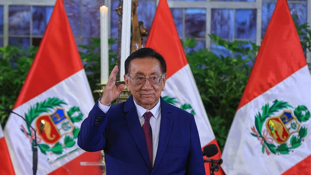 Gobierno de Perú reprograma reunión entre Balcázar y el papa León XIV