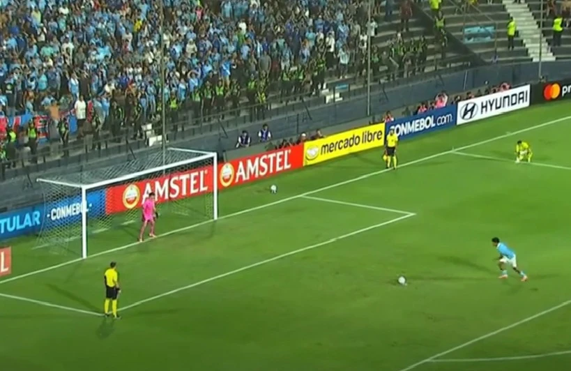 Sporting Cristal sufre, gana en penales y va a grupos de Libertadores