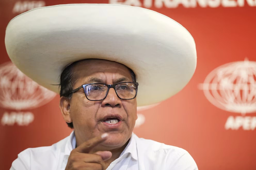 Denuncia contra Sánchez no inhabilitaría cargo