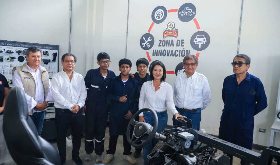 Presidenta anuncia medidas para facilitar empleo a jóvenes que culminan secundaria